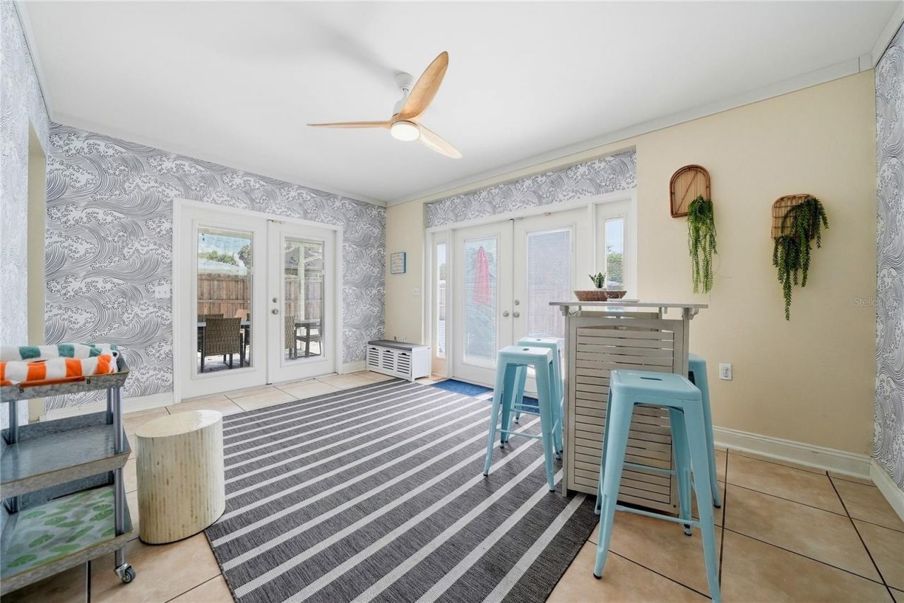 955 Indian Rocks Road S, Largo, FL 33770 Photo