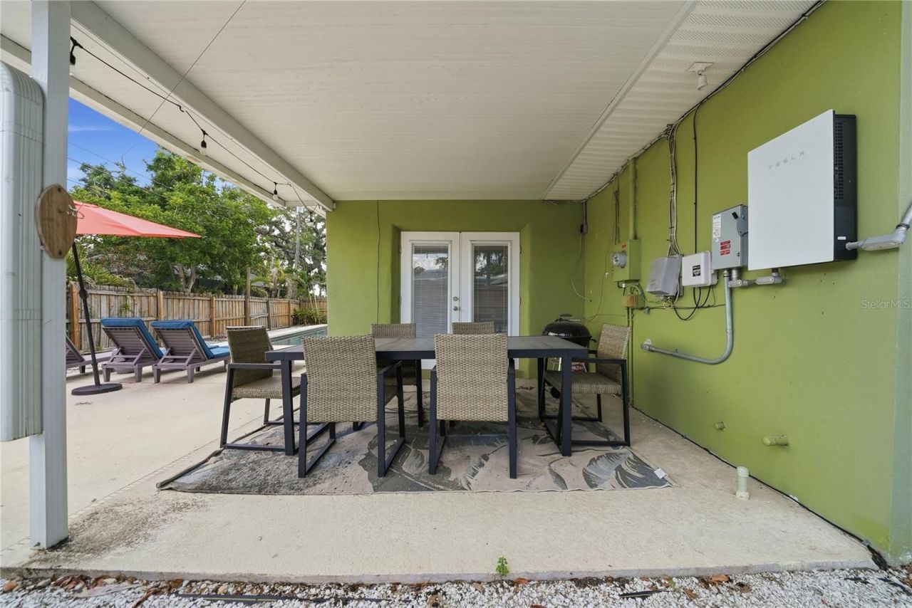 955 Indian Rocks Road S, Largo, FL 33770 Photo