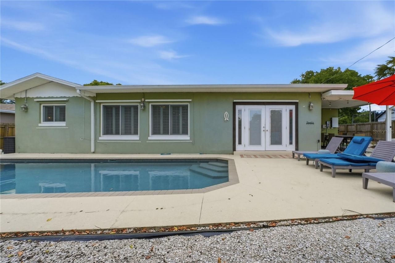 955 Indian Rocks Road S, Largo, FL 33770 Photo