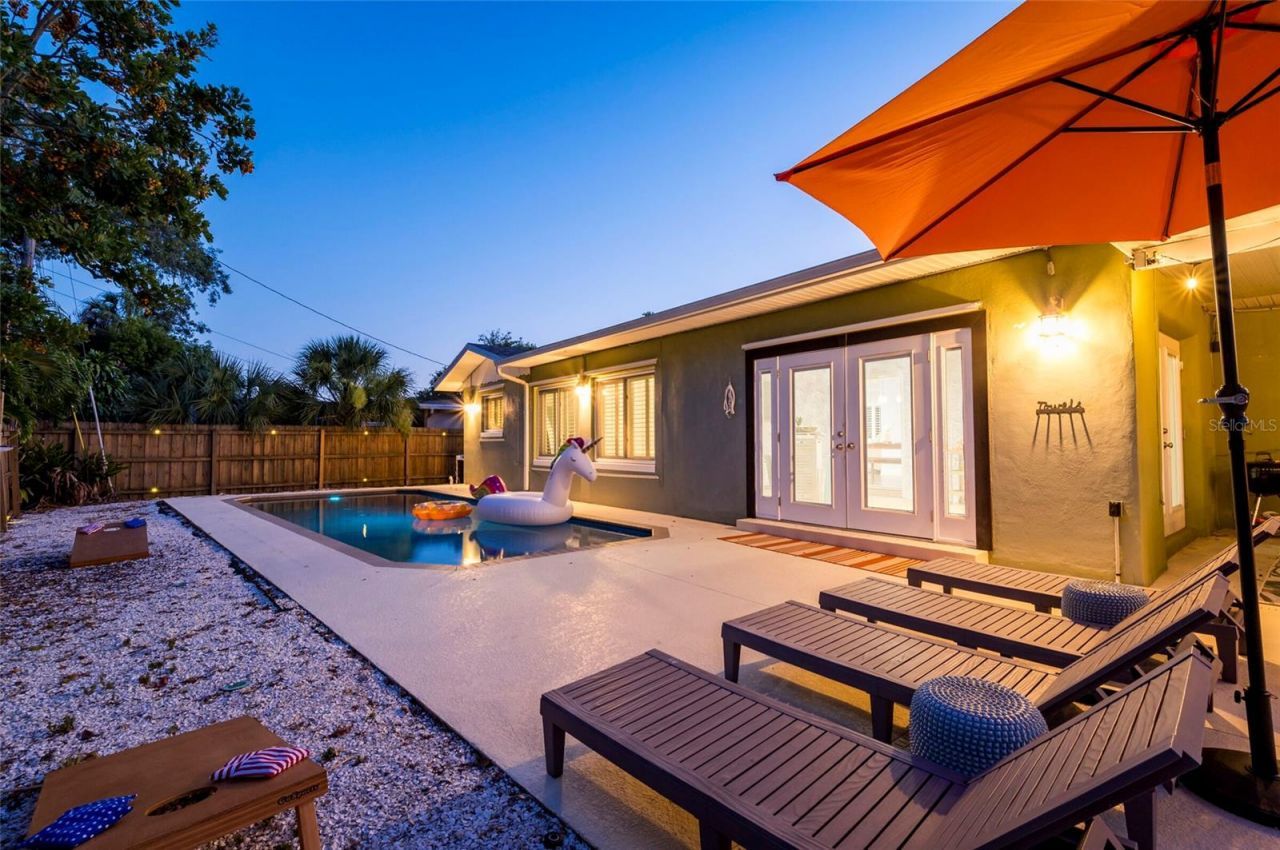 955 Indian Rocks Road S, Largo, FL 33770 Photo