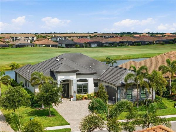 5732 MULLIGAN WAY, LAKEWOOD RANCH, FL 34211