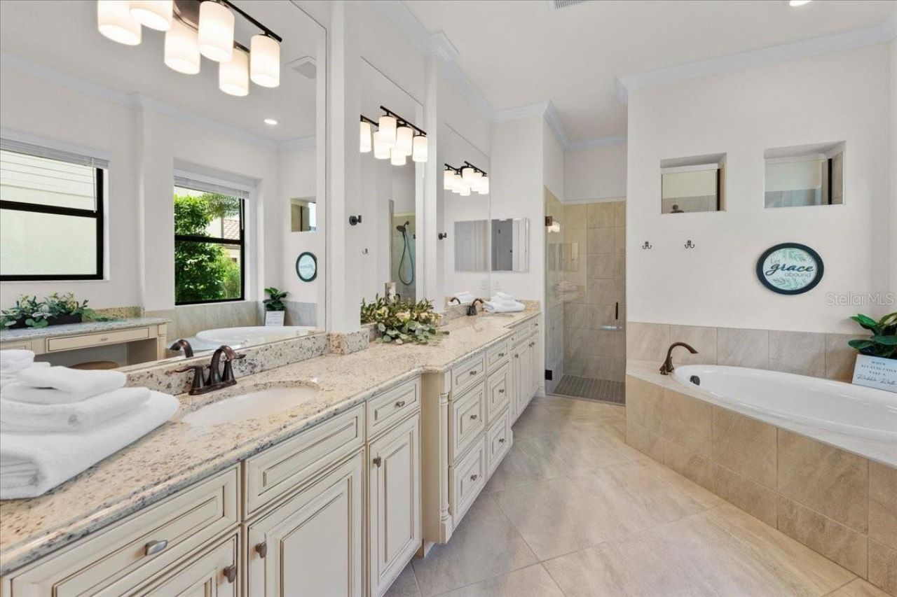 5732 Mulligan Way, Lakewood Ranch, FL 34211 Photo