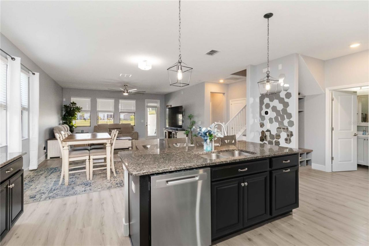 9918 Ivory Drive , Ruskin, FL 33573 Photo