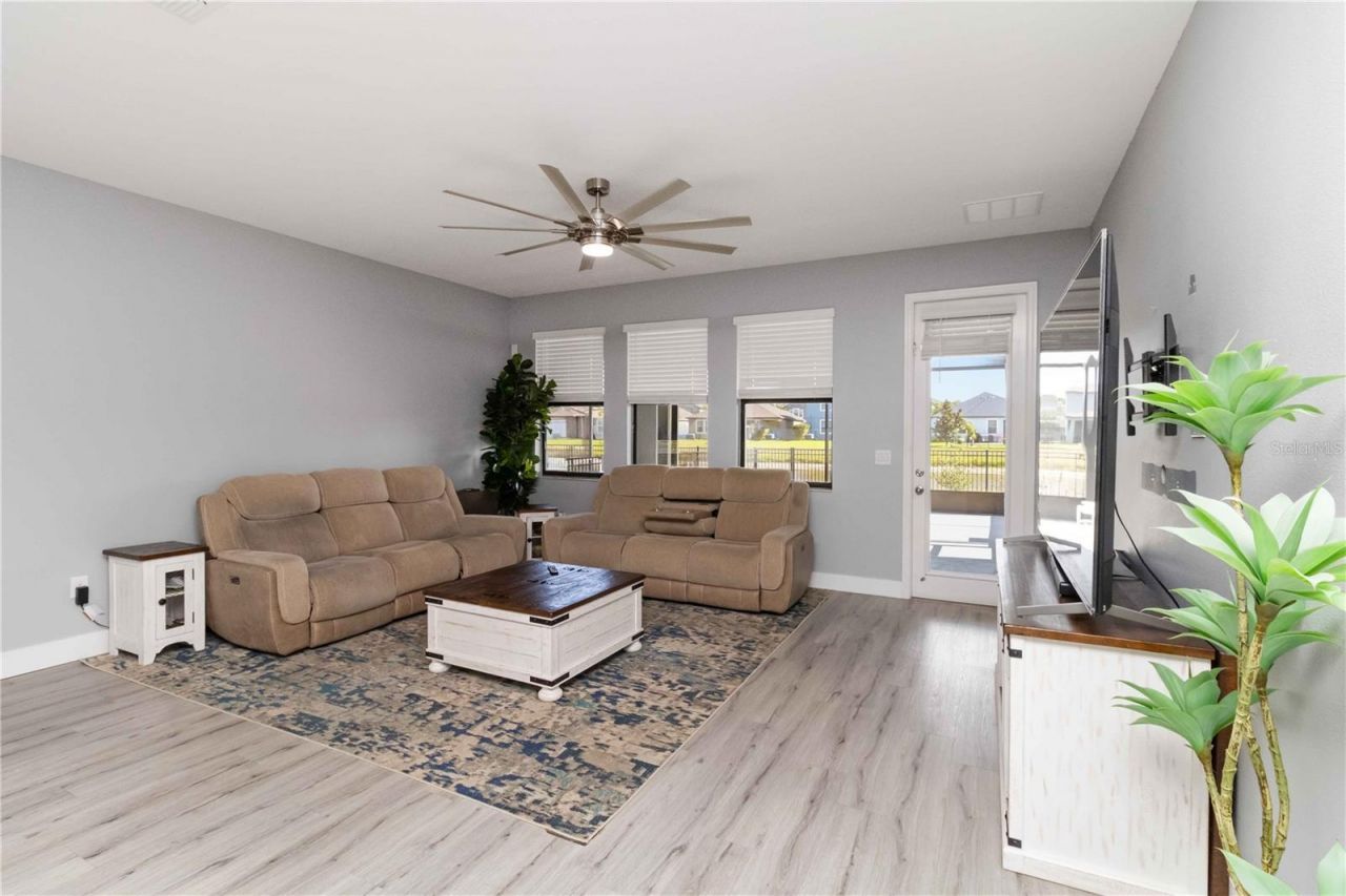 9918 Ivory Drive , Ruskin, FL 33573 Photo