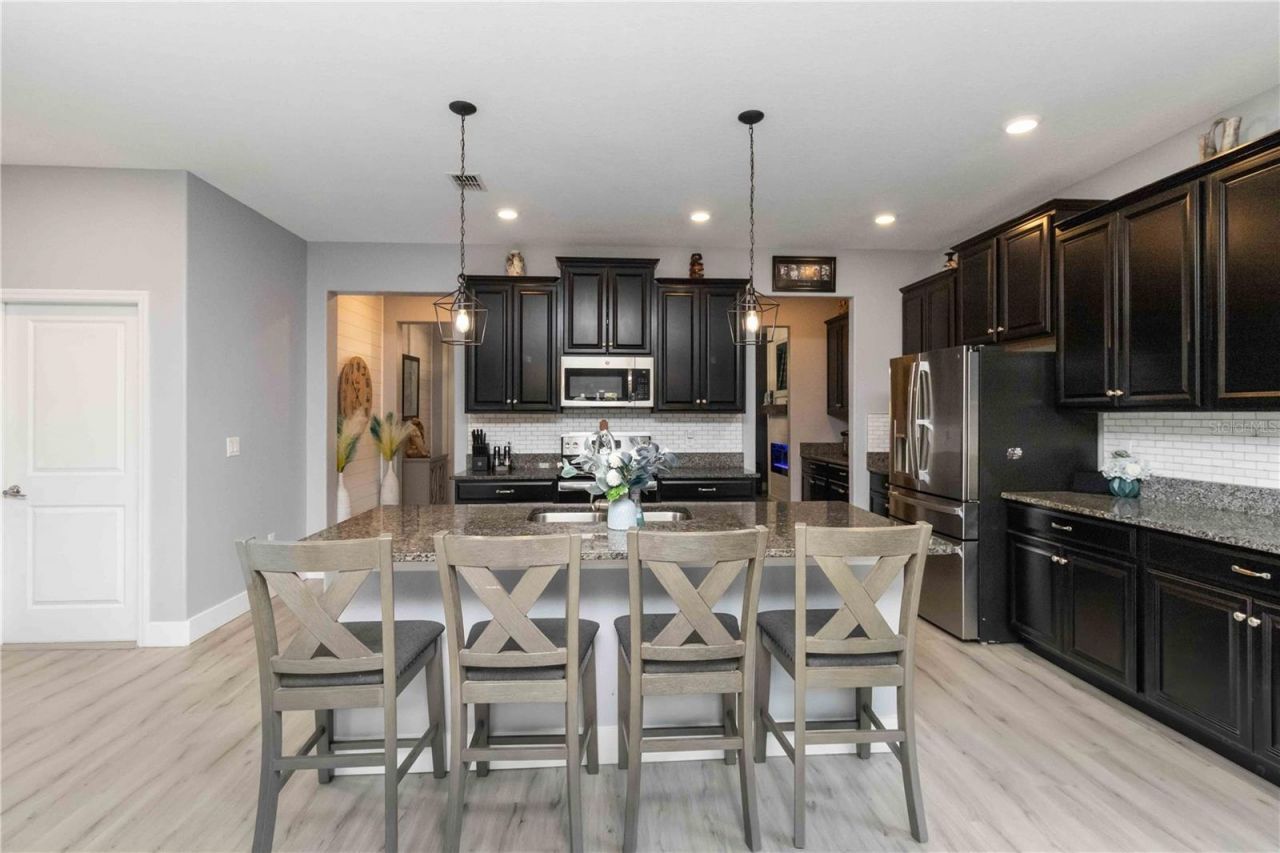 9918 Ivory Drive , Ruskin, FL 33573 Photo