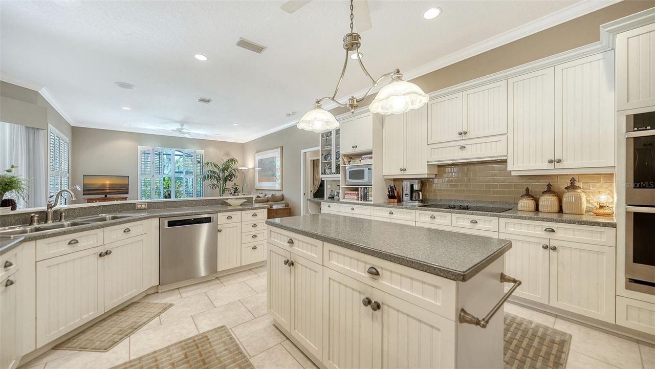756 Vanderbilt Drive, Nokomis, FL 34275 Photo