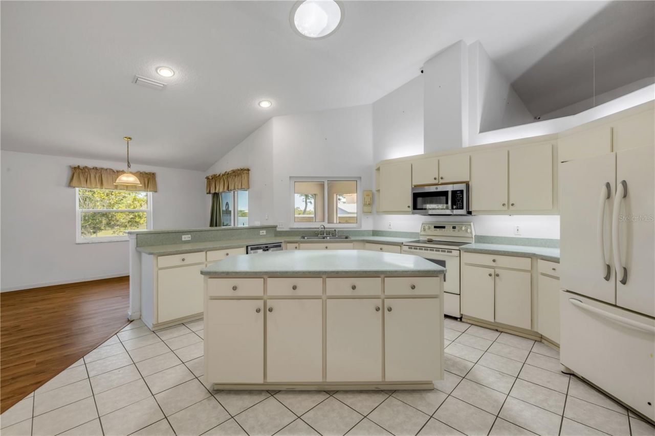 192 Azalea Road, Edgewater, FL 32141 Photo