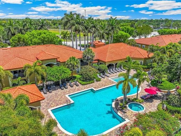 8920 Colonnades CT E, Unit 518, BONITA SPRINGS, FL 34135