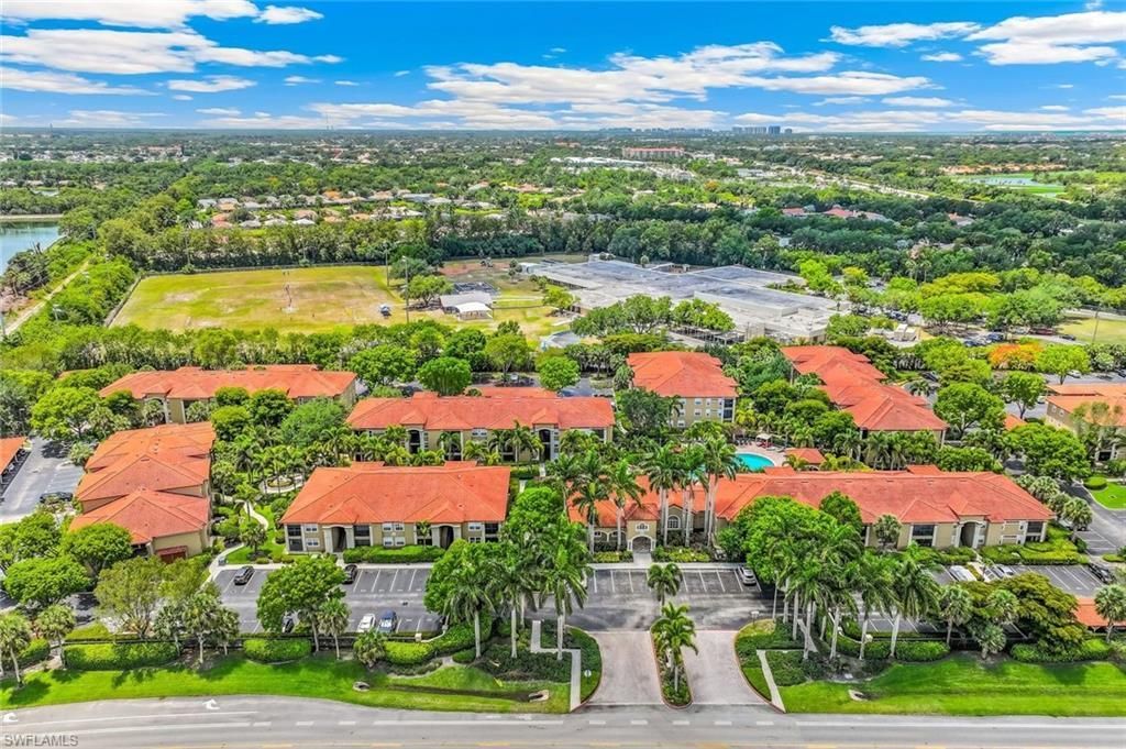 8920 Colonnades Ct E, Unit 518, Bonita Springs, FL 34135 Photo