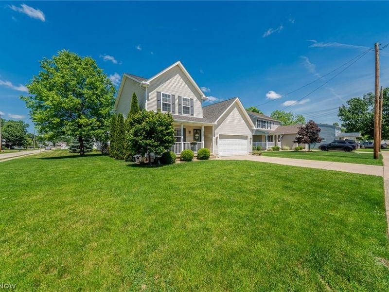 35350 Woodbine Street, North Ridgeville, OH 44039 Photo 2
