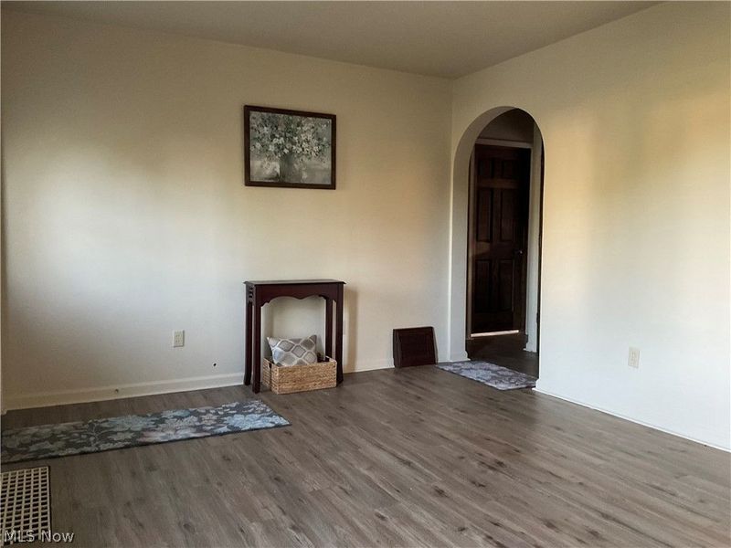 817 Broad Street, Conneaut, OH 44030 Photo 24