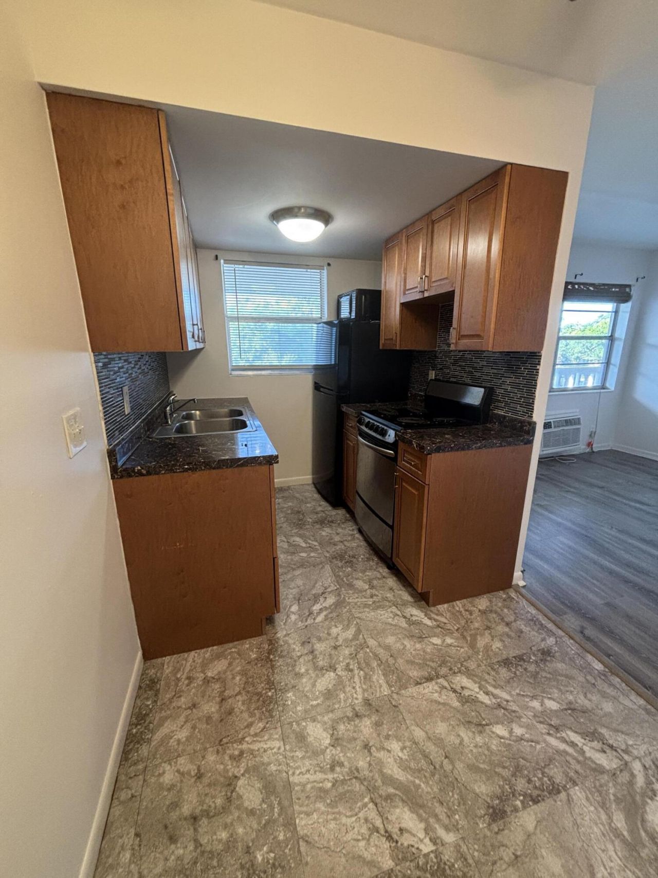 201 S J Street, Unit 11, Lake Worth Beach, FL 33460 Photo