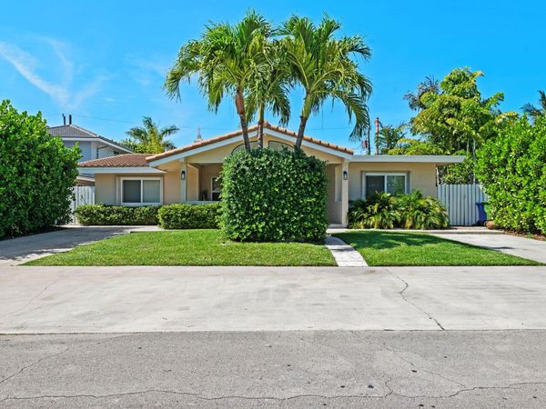 245 Avalon Avenue, Lauderdale-By-The-Sea, FL 33308