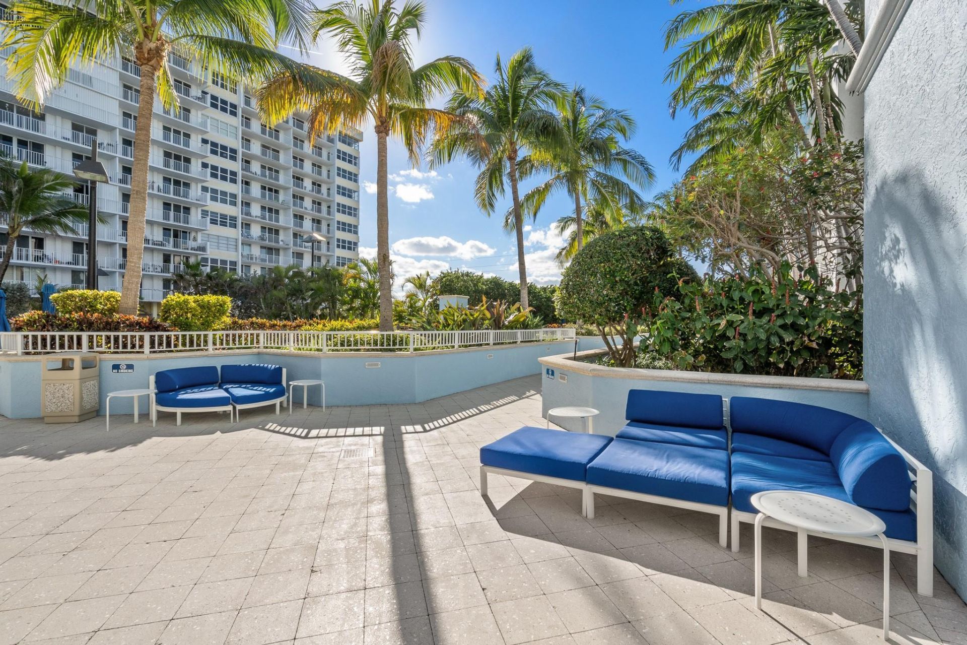 701 SE 21st Avenue, Unit 304, Deerfield Beach, FL 33441 Photo