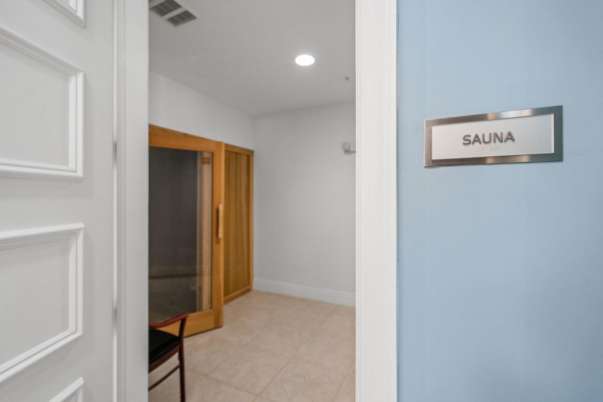 701 SE 21st Avenue, Unit 304, Deerfield Beach, FL 33441 Photo