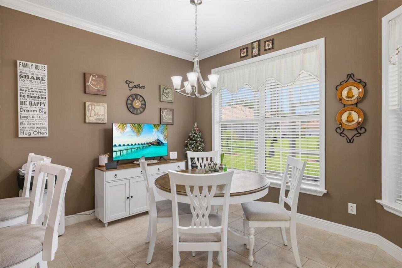5828 Pine Ridge Circle, Vero Beach, FL 32967 Photo