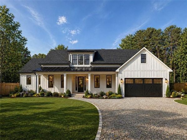 1748 Pucketts Drive , Lilburn, GA 30047
