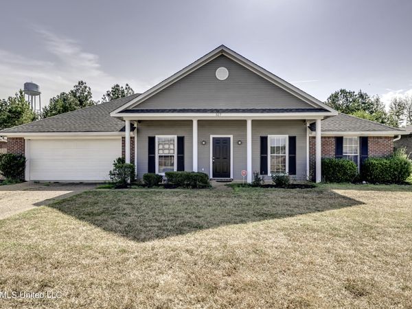 517 Roxbury Place, Florence, MS 39073