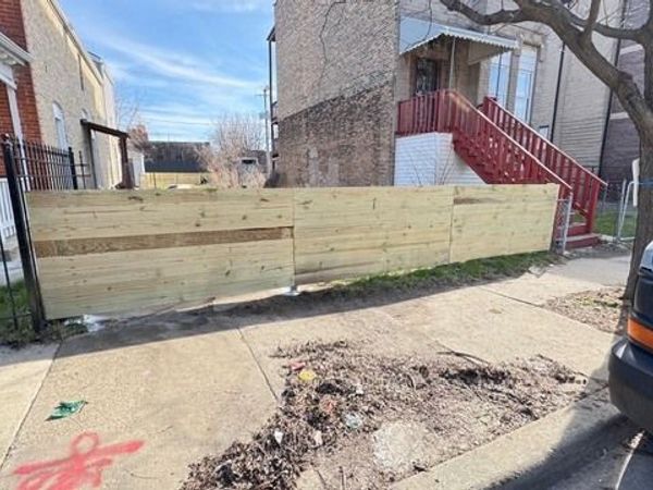 2533 W Warren Boulevard , Chicago, IL 60612