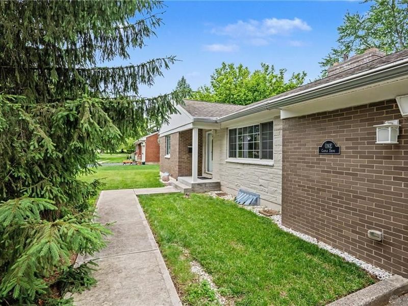 1 Castle Drive, Kettering, OH 45429 Photo 3