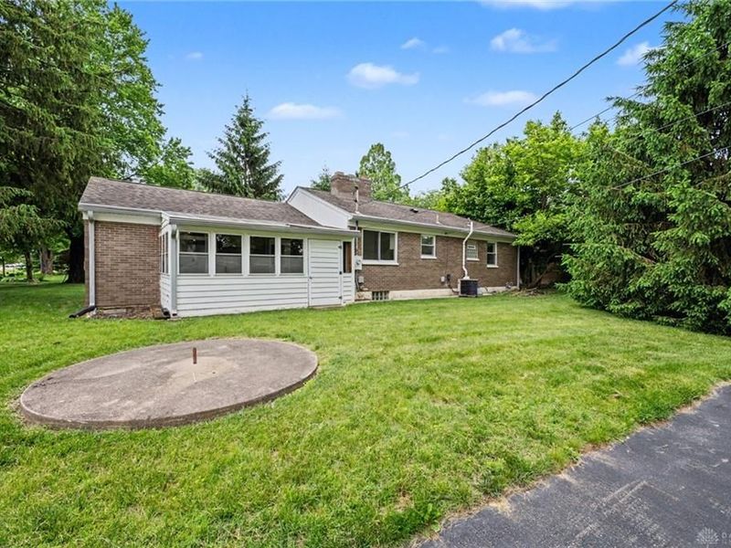 1 Castle Drive, Kettering, OH 45429 Photo 6