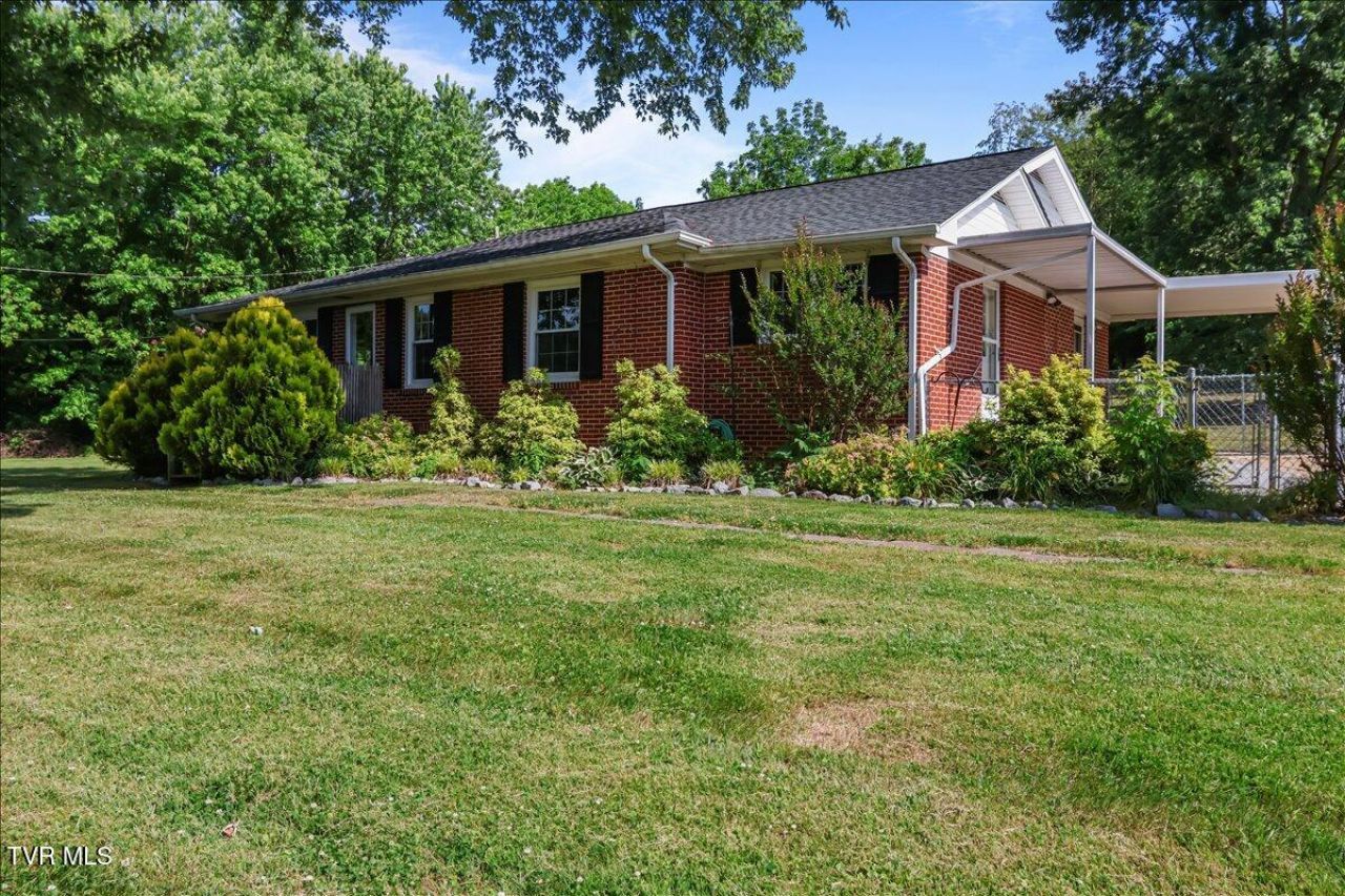 744 South Austin Springs Road, Johnson City, TN 37601 Main Photo