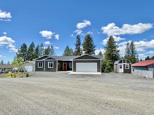 801 Washington St., Deary, ID 83823