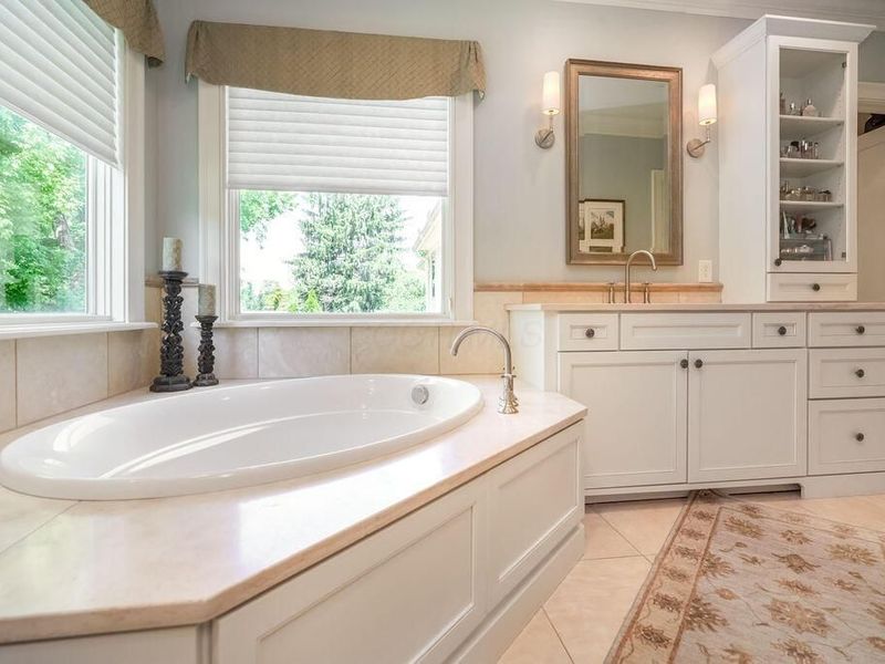 2462 Lane Road, Columbus, OH 43220 Photo 30