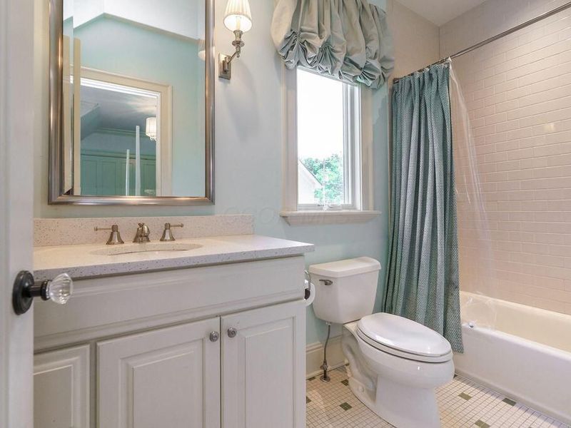 2462 Lane Road, Columbus, OH 43220 Photo 39