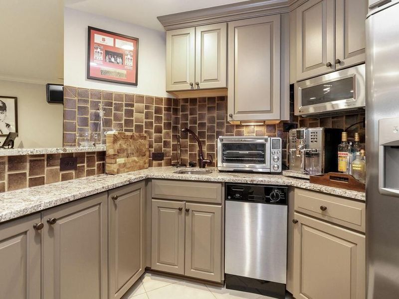 2462 Lane Road, Columbus, OH 43220 Photo 56