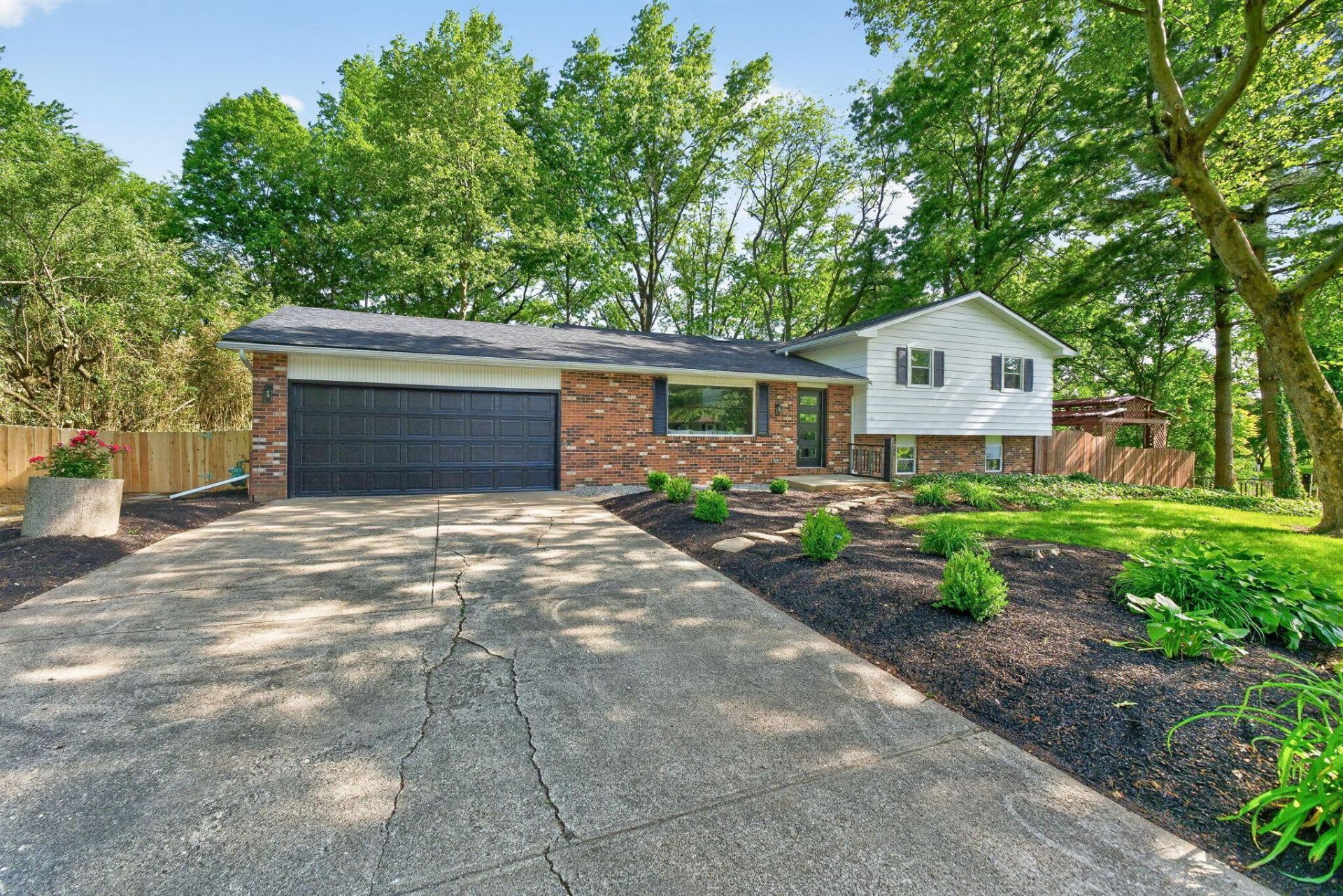 181 Greenbrier Road, Sunbury, OH 43074 Main Photo