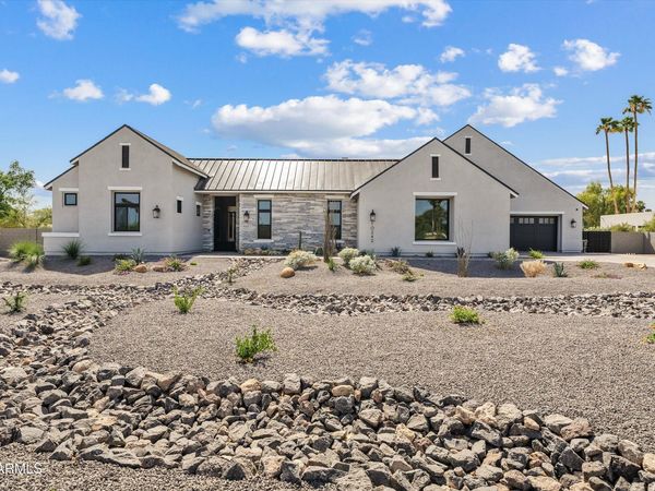 10242 N 58TH Street, Paradise Valley, AZ 85253