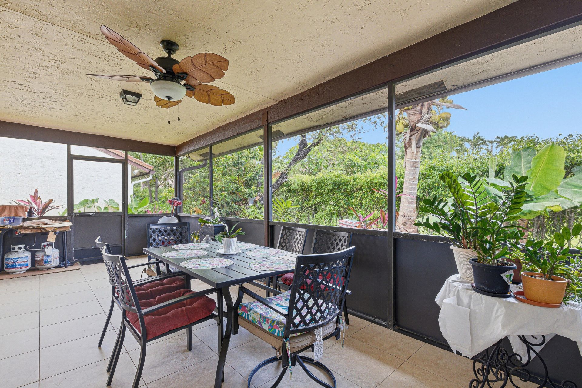 7040 Golf Pointe Circle, Tamarac, FL 33321 Photo