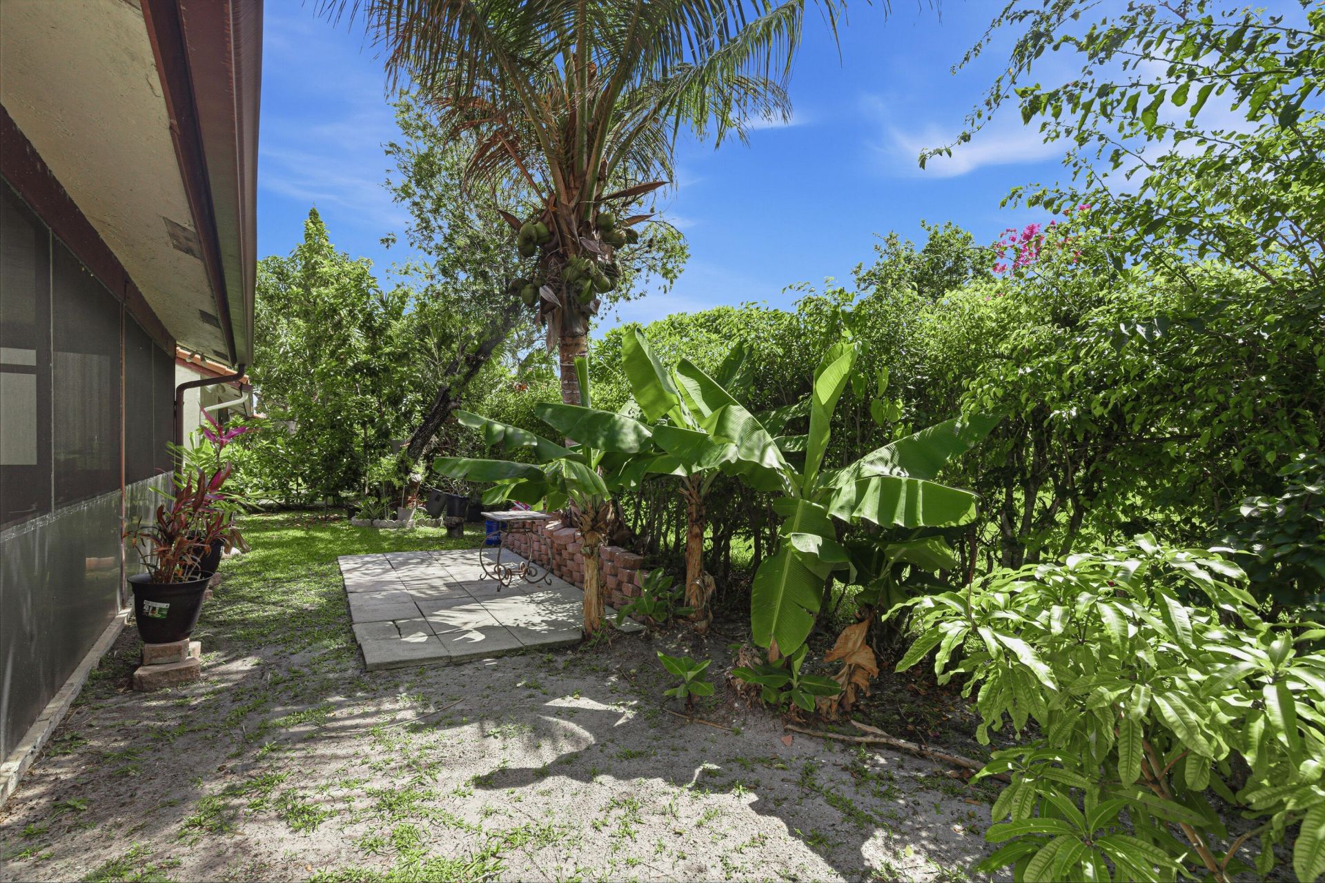 7040 Golf Pointe Circle, Tamarac, FL 33321 Photo