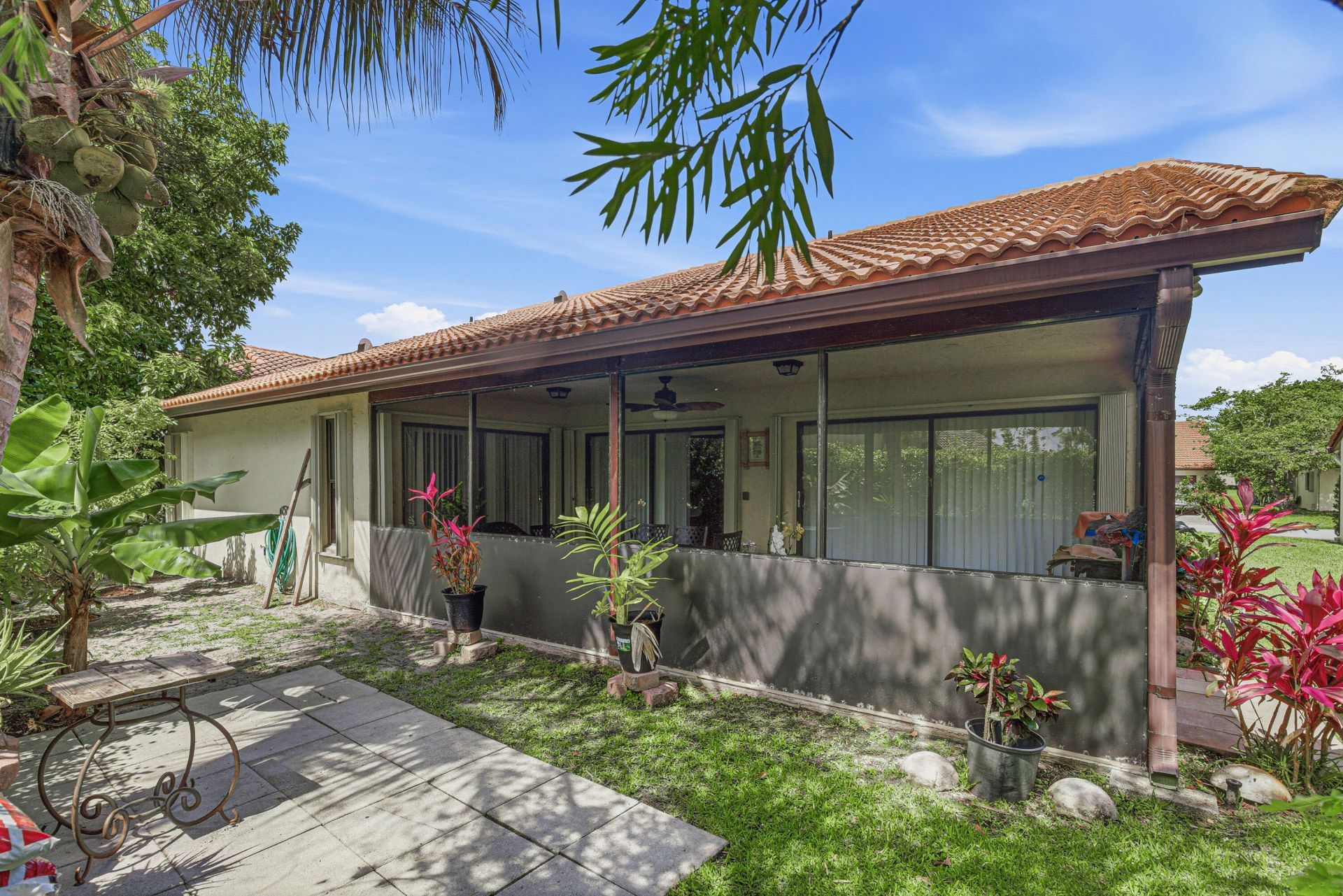 7040 Golf Pointe Circle, Tamarac, FL 33321 Photo