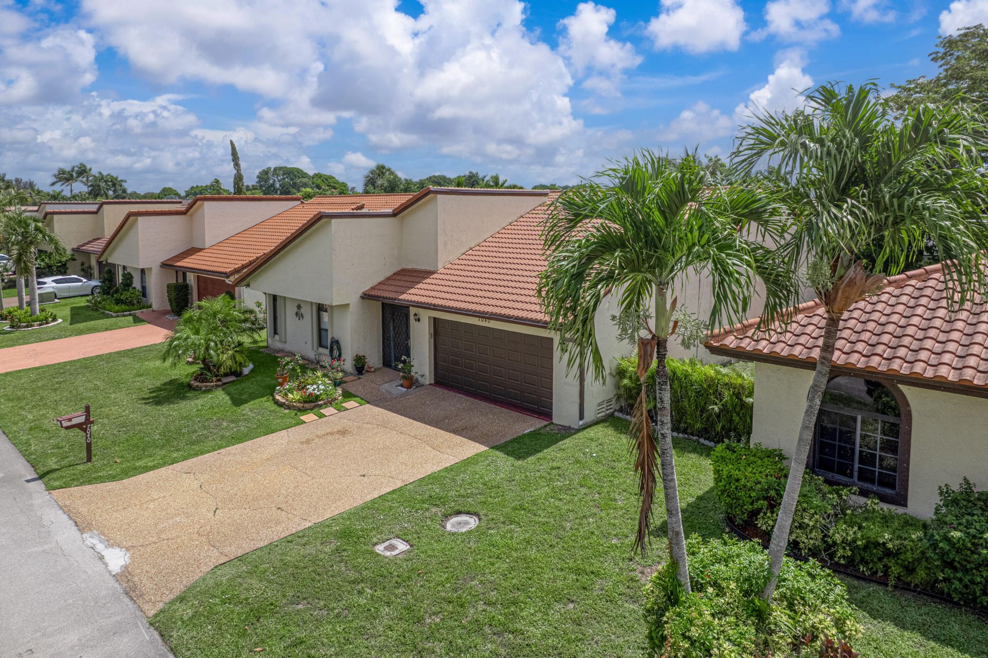 7040 Golf Pointe Circle, Tamarac, FL 33321 Photo