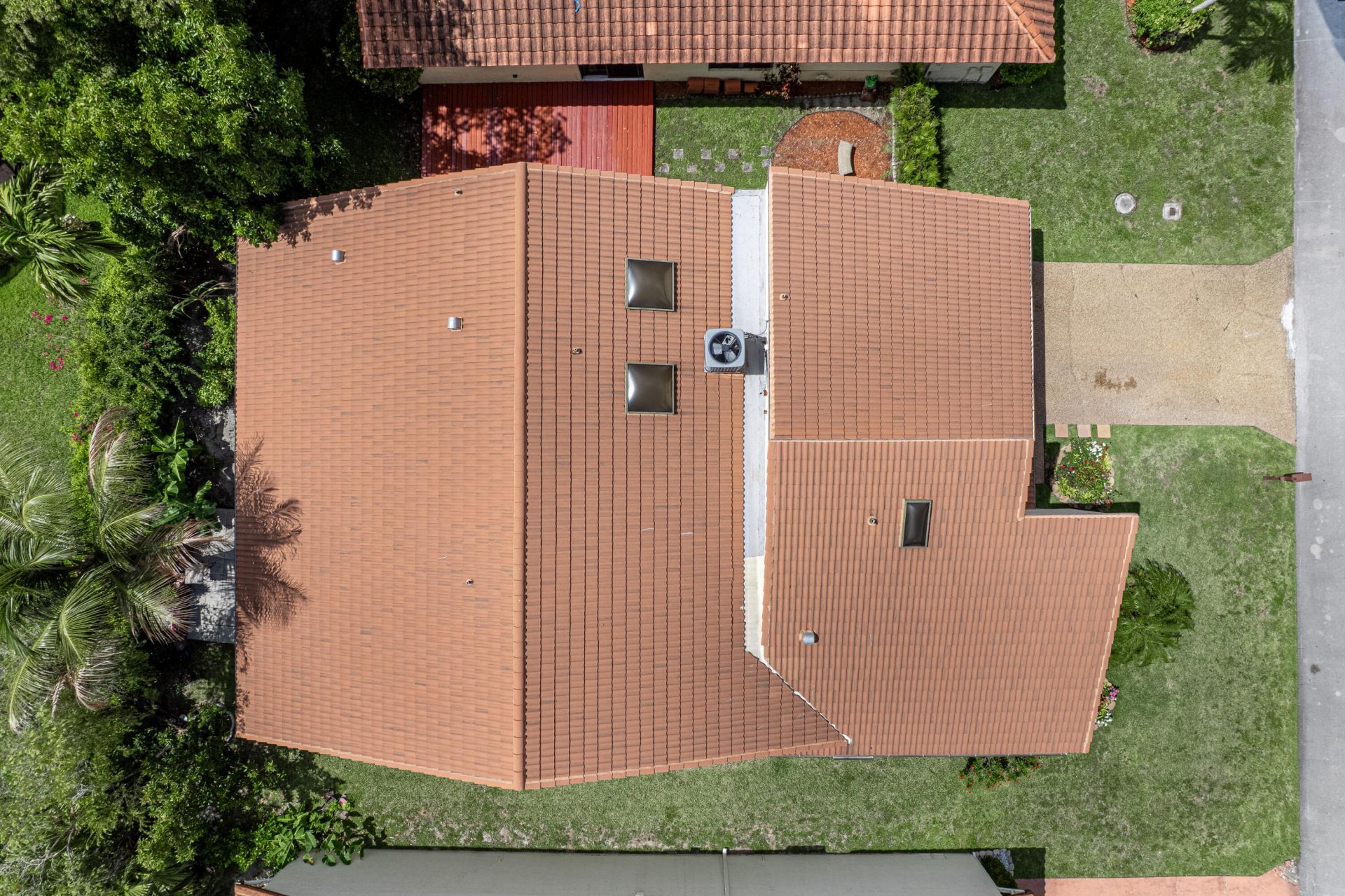 7040 Golf Pointe Circle, Tamarac, FL 33321 Photo