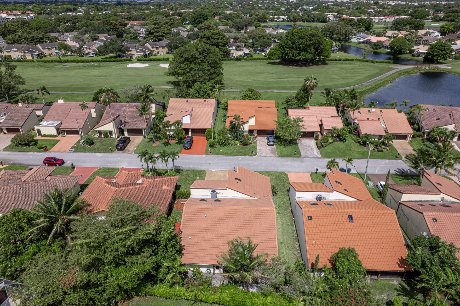 7040 Golf Pointe Circle, Tamarac, FL 33321 Photo