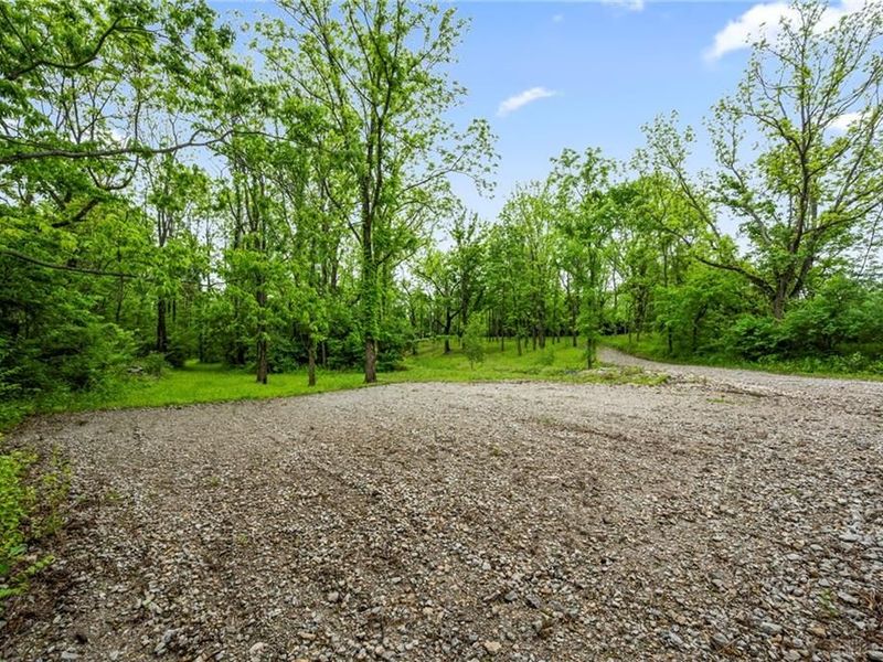 5653 Chenoweth Road, Wayne Township, OH 45068 Photo 11