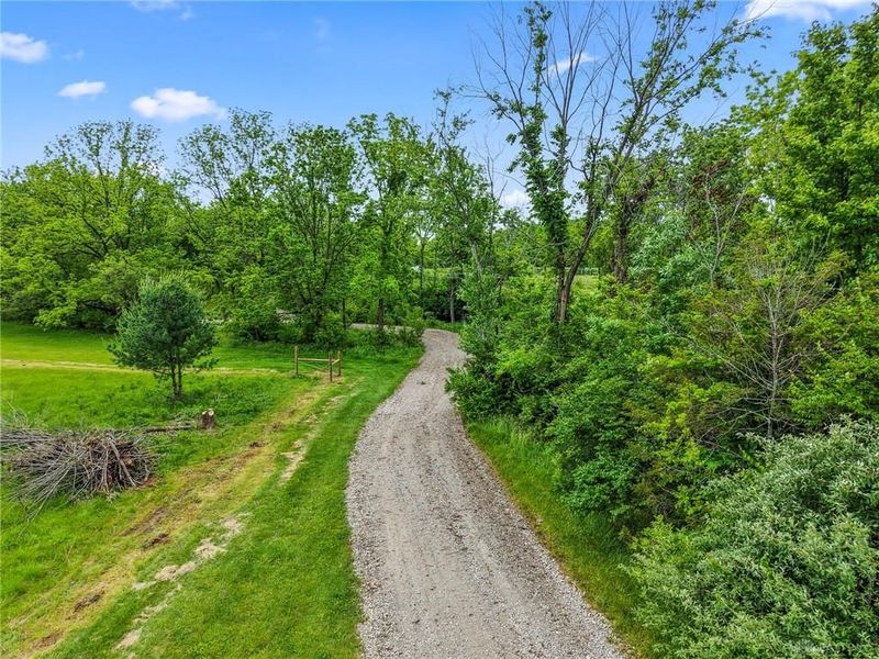 5653 Chenoweth Road, Wayne Township, OH 45068 Photo 3