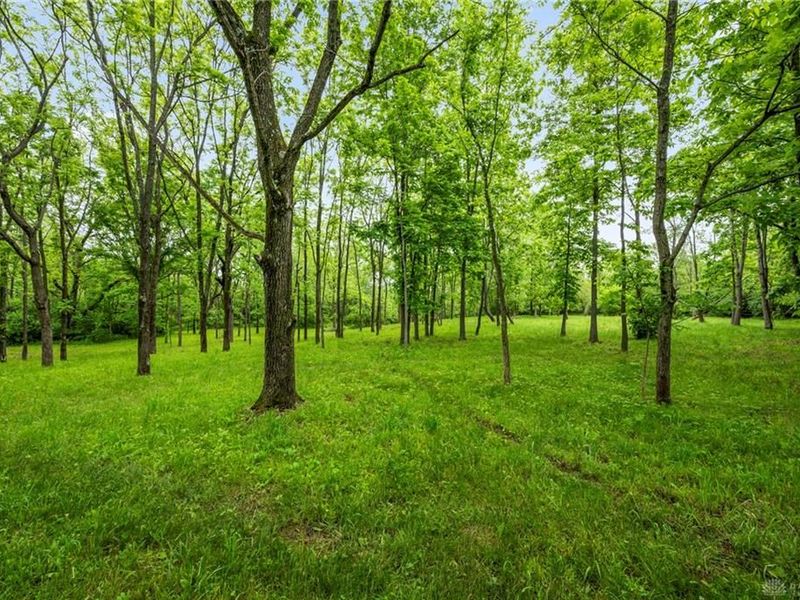 5653 Chenoweth Road, Wayne Township, OH 45068 Photo 9