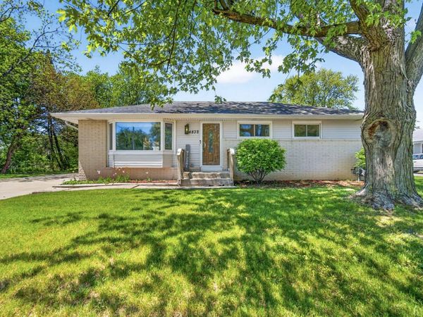 4832 Tanglewood Ave, Caledonia, WI 53402