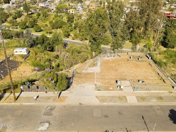 558 Erskine Drive, Pacific Palisades, CA 90272
