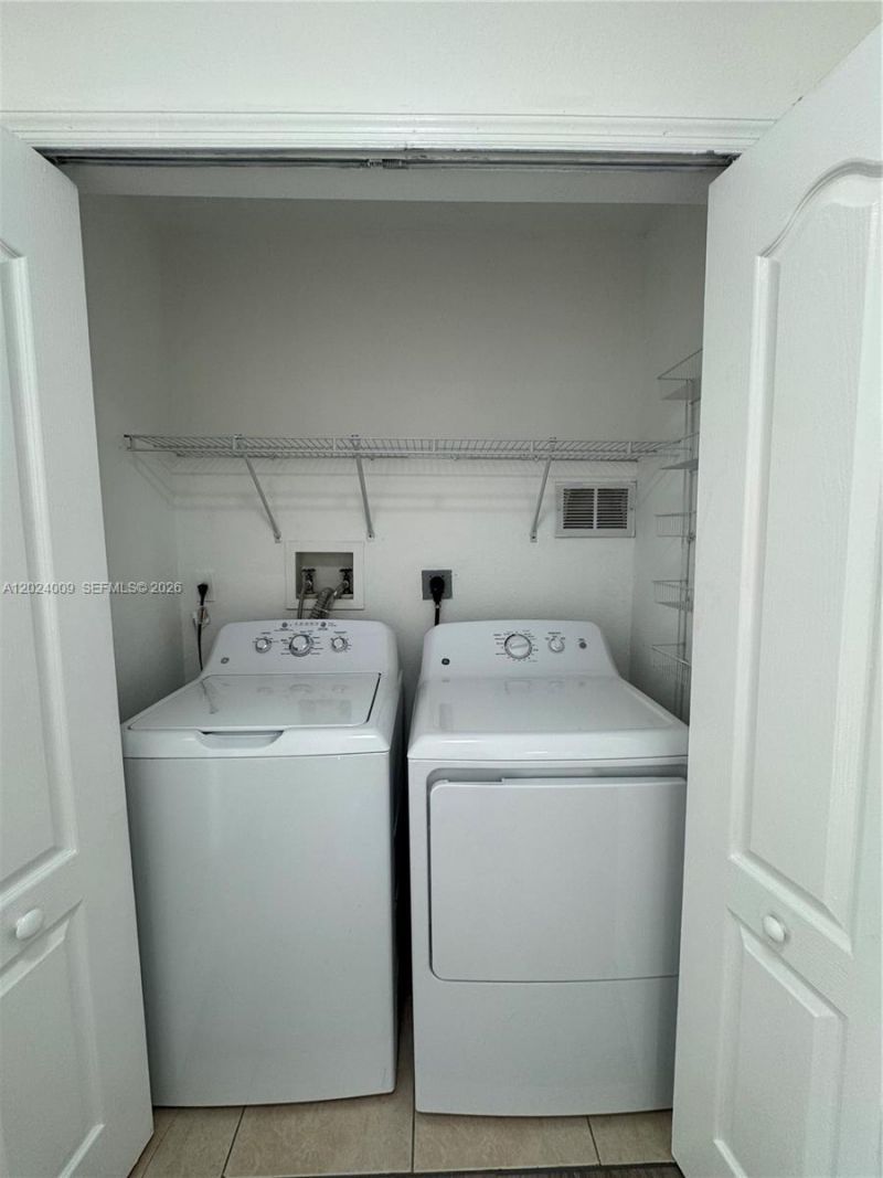 8936 W Flagler St , Unit 201, Miami, FL 33174 Photo