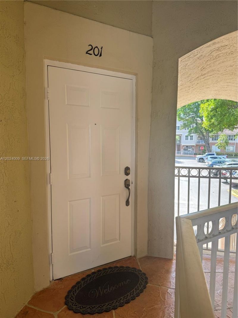 8936 W Flagler St , Unit 201, Miami, FL 33174 Photo