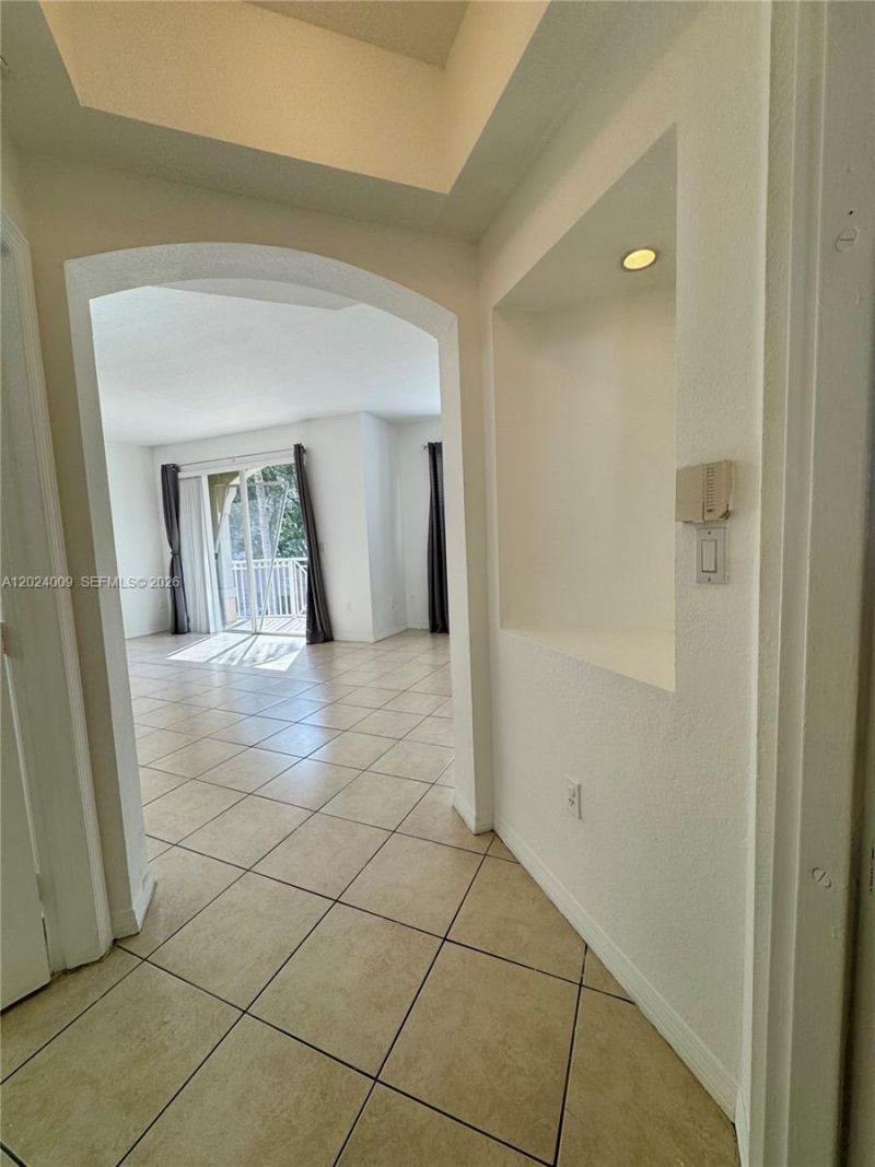 8936 W Flagler St , Unit 201, Miami, FL 33174 Photo