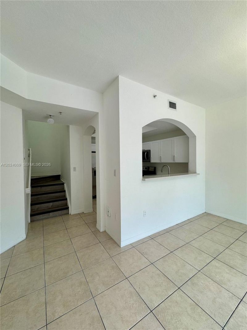 8936 W Flagler St , Unit 201, Miami, FL 33174 Photo