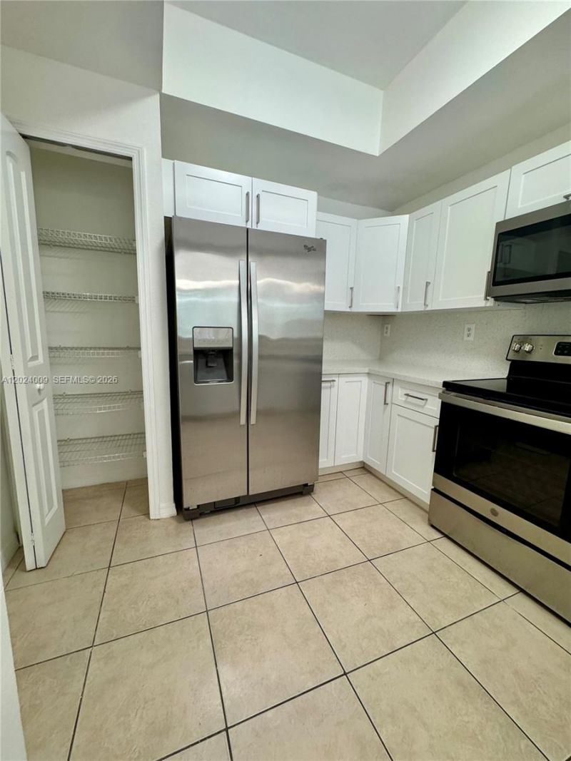 8936 W Flagler St , Unit 201, Miami, FL 33174 Photo