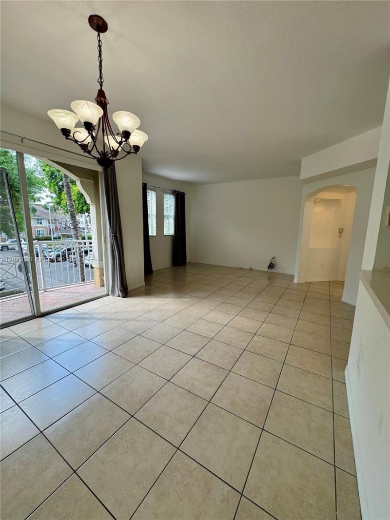 8936 W Flagler St , Unit 201, Miami, FL 33174 Photo