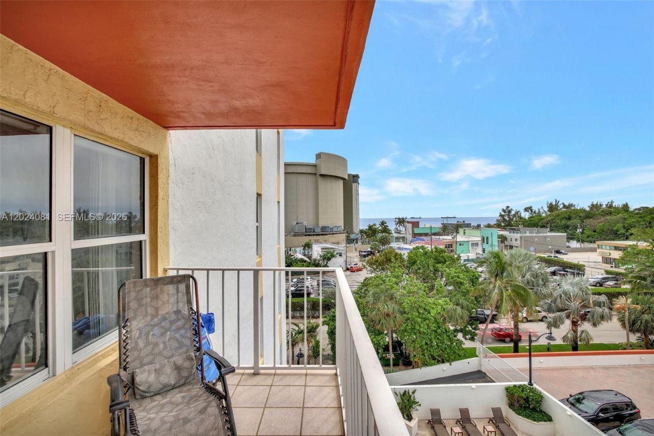 3000 E Sunrise Blvd, Unit 5D, Fort Lauderdale, FL 33304 Photo